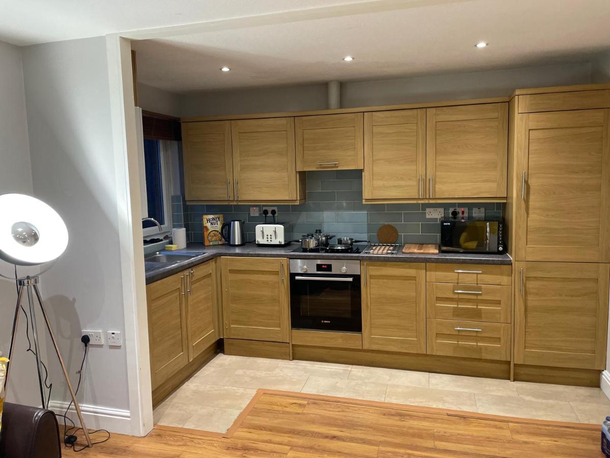 2 Bedroom Apartment Chiswick Park Tube Station 伦敦 外观 照片