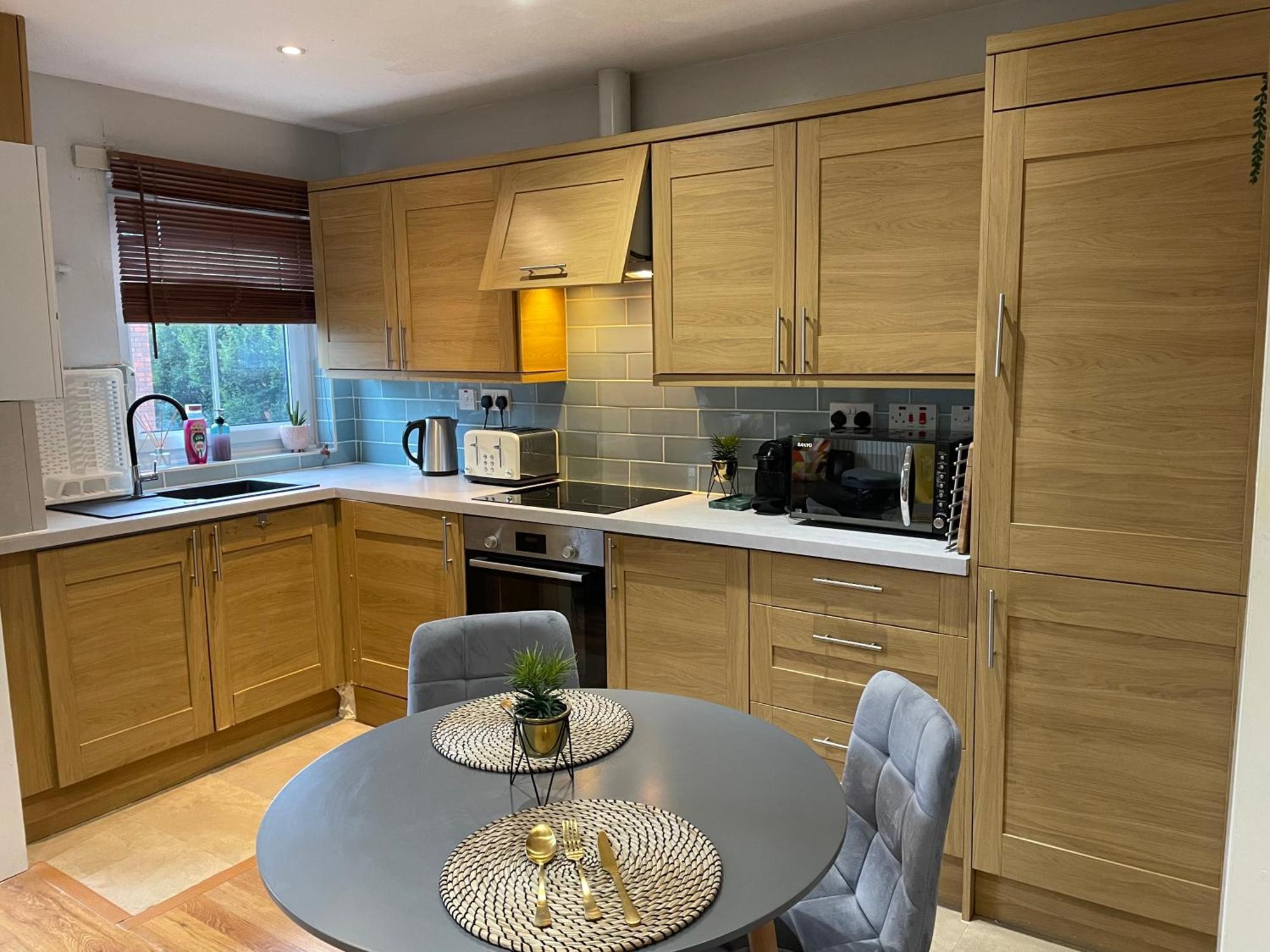 2 Bedroom Apartment Chiswick Park Tube Station 伦敦 外观 照片