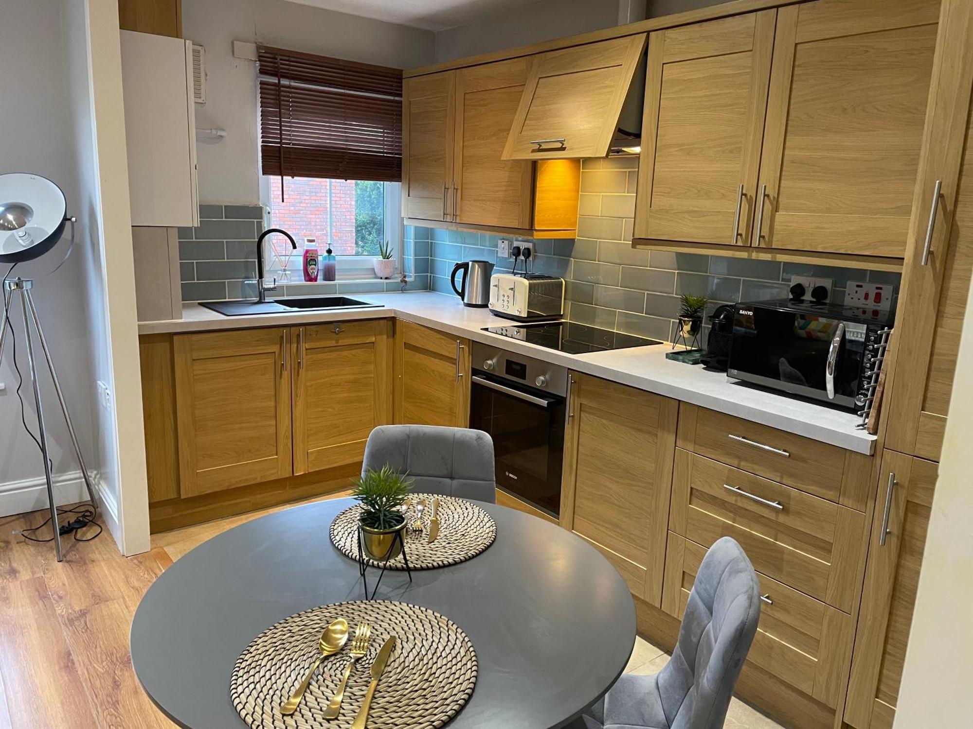 2 Bedroom Apartment Chiswick Park Tube Station 伦敦 外观 照片